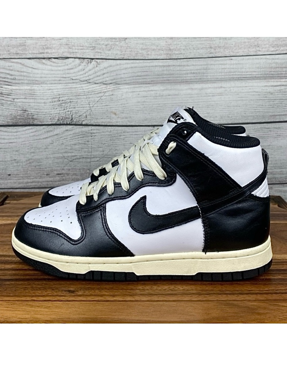 Nike Dunk High Vintage Black White Panda Sneaker DQ8581-100 Women’s Shoe Size 7